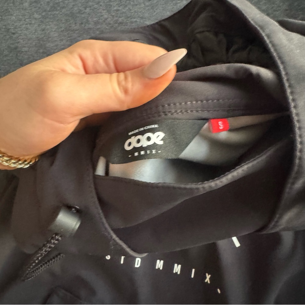DOPE Yeti black windbreaker snow jacket - Picture 6 of 7